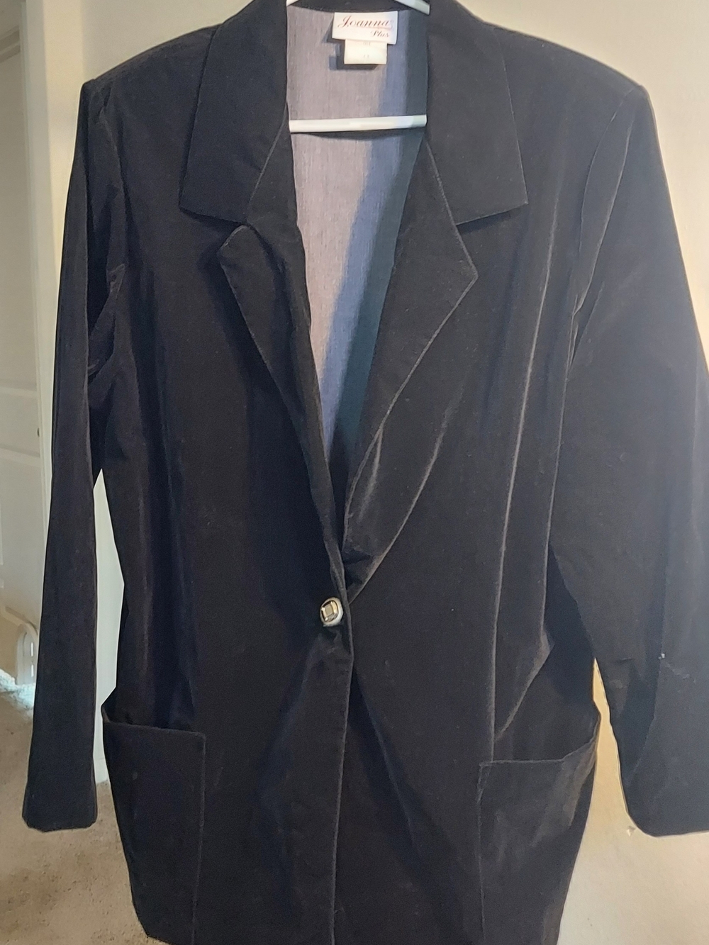 Joanna Plus 3x Black Velvet Single-Button Blazer
